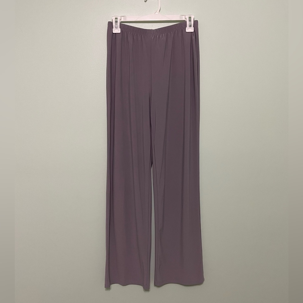 Anthony originals size M. in gray. Light and airy and ver comfy. Like new!